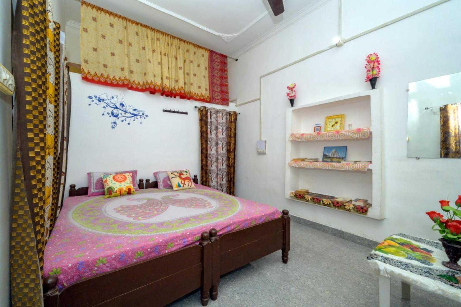 Khajuraho Homestay Buitenkant foto